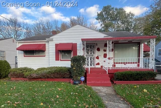 4902 Greenlawn Drive  Flint MI 48504 photo