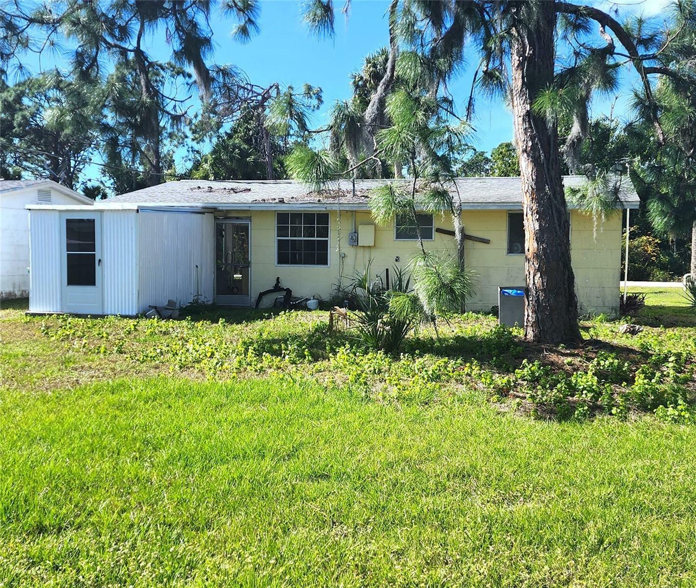 Property Photo:  735 Bertrend Street  FL 34223 