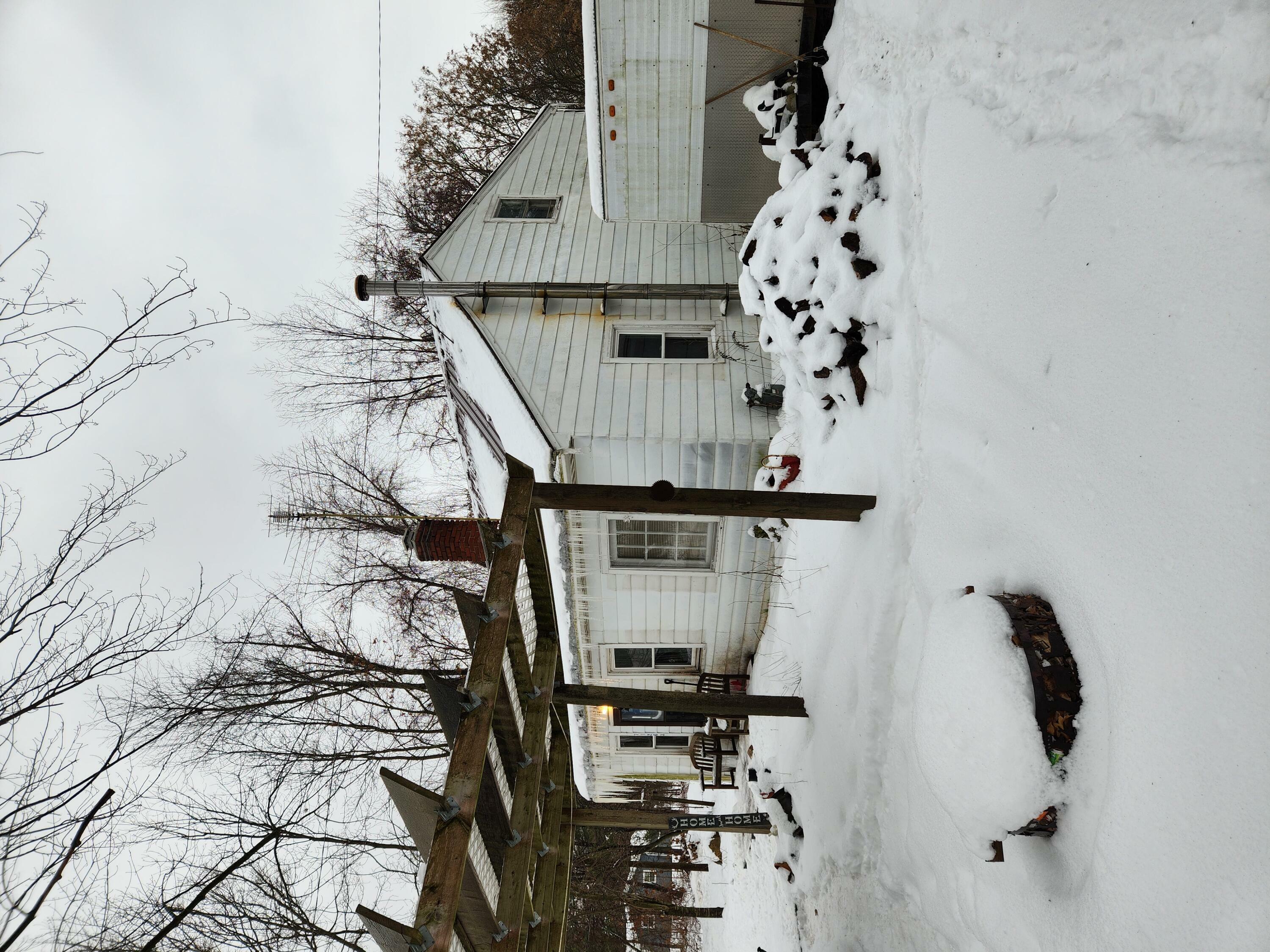 Property Photo:  71263 State Line Road  MI 49112 