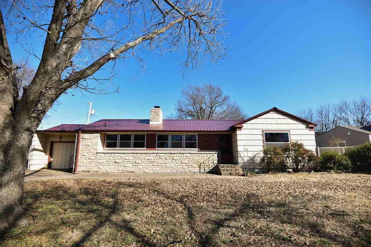 Property Photo:  115 Fairview  OK 74601 