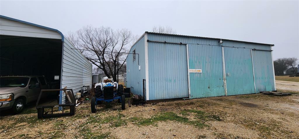 Property Photo: 420 Martin Luther King Drive TX 76667