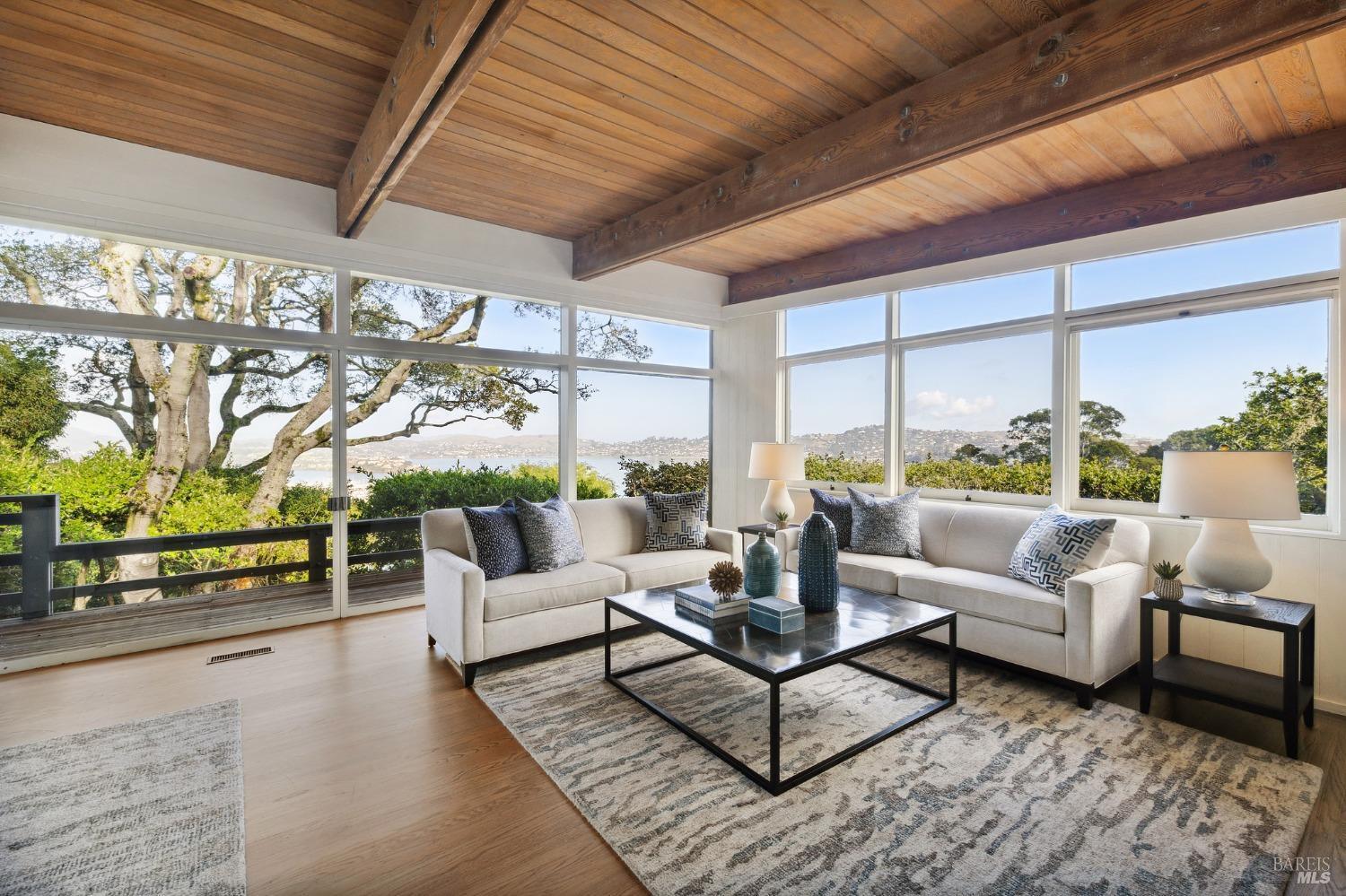 Property Photo: 31 Toyon Lane CA 94965