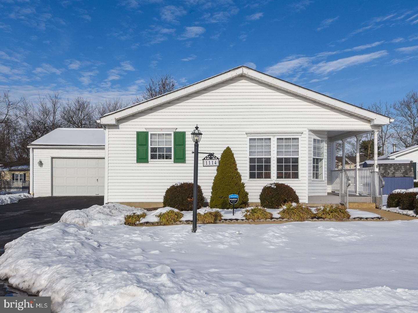 Property Photo: 1114 Sweetheart Lane PA 19454
