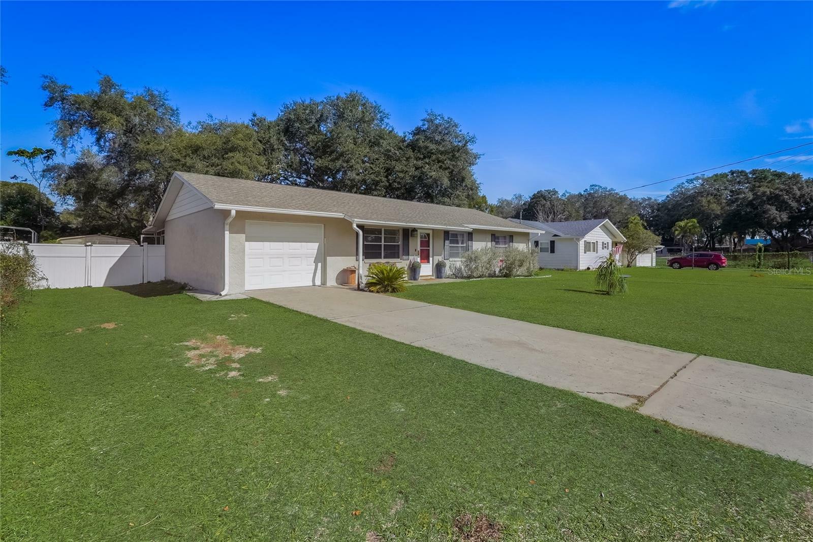 Property Photo:  37403 Rutledge Drive  FL 33541 