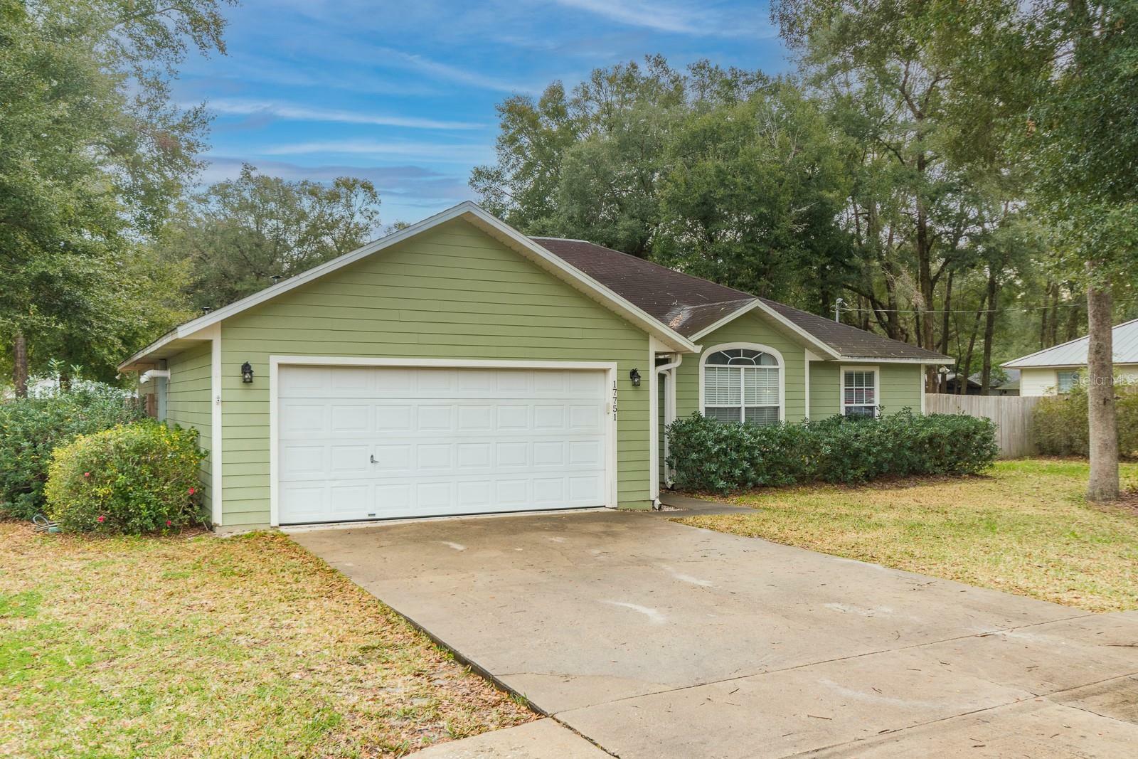 Property Photo: 17751 NW 238th Street FL 32643