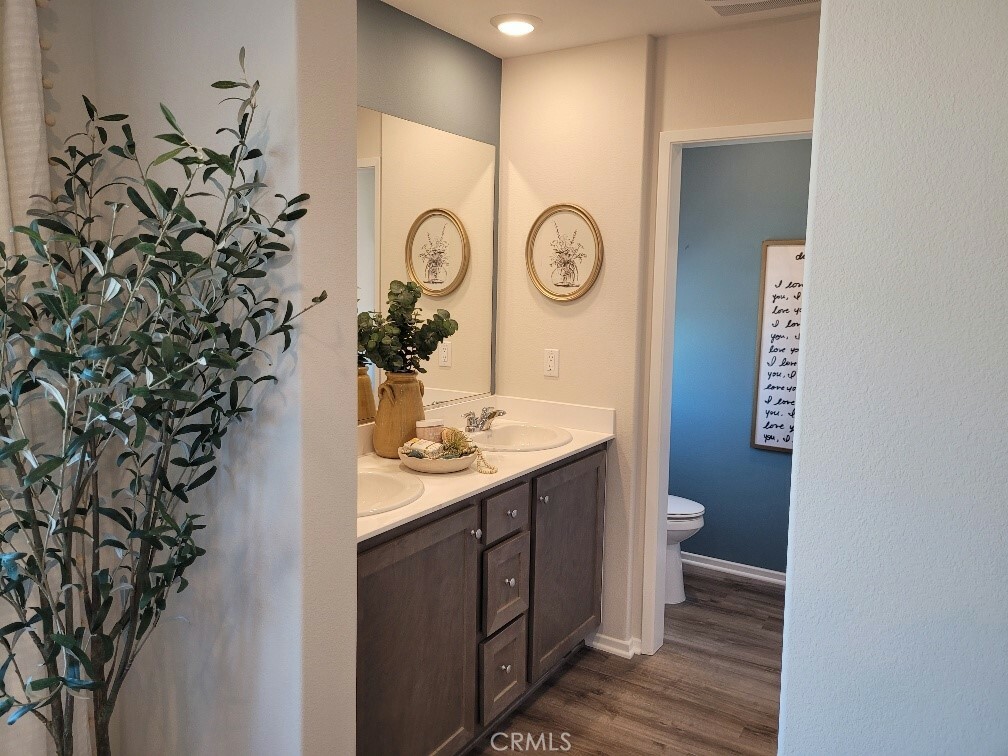 Property Photo:  30808 Thunderbird Street  CA 92596 