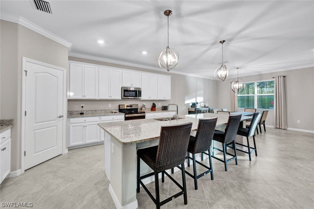 Property Photo:  16406 Bonita Landing Circle  FL 34135 