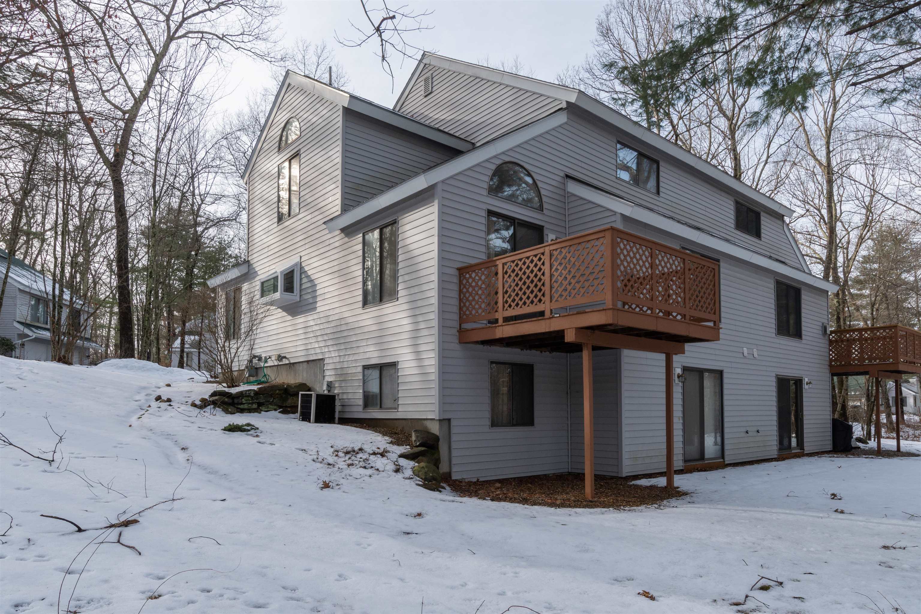 Property Photo: 7 Sycamore Court NH 03811