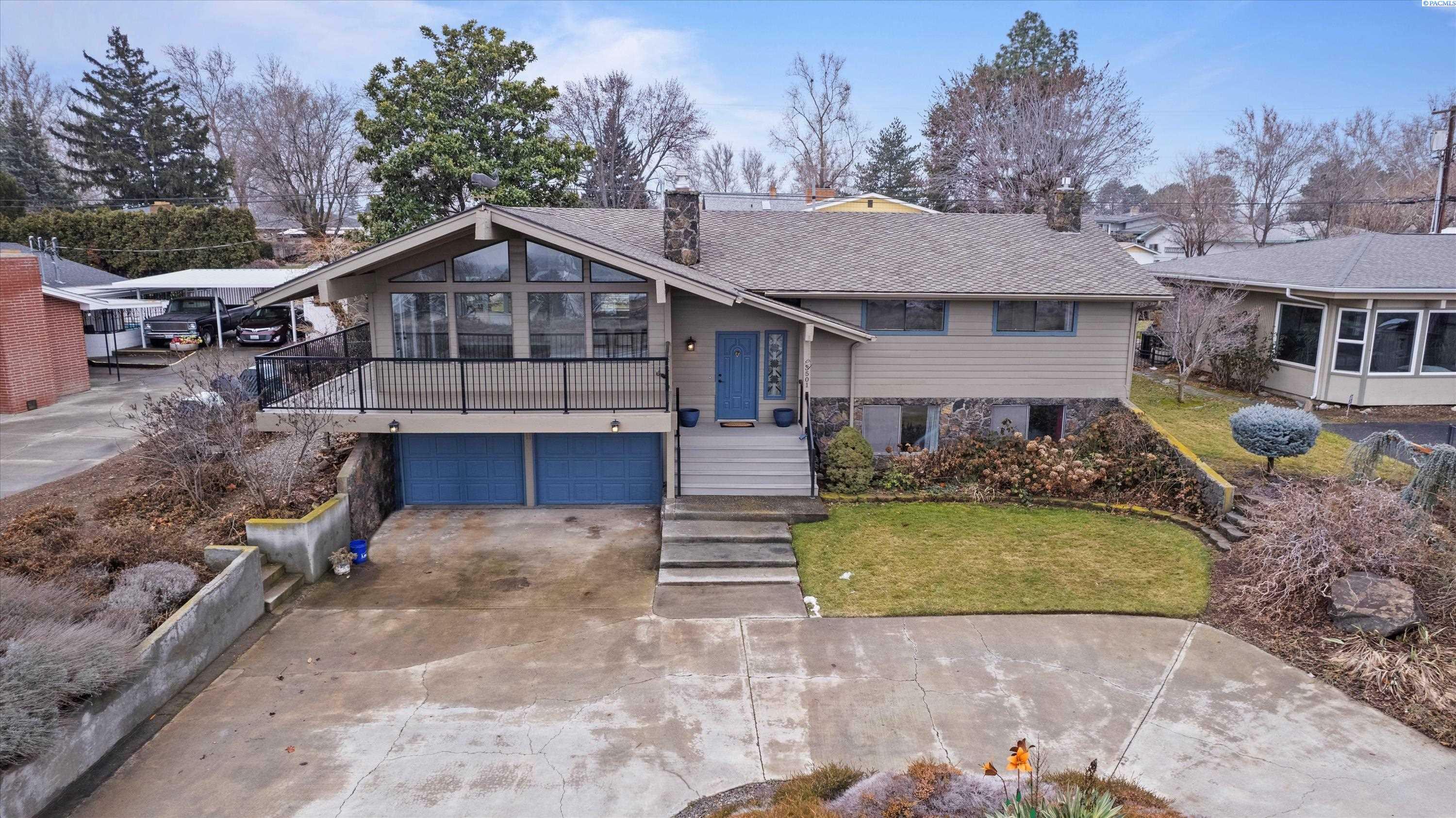 Property Photo:  3501 W Canal Dr  WA 99336 