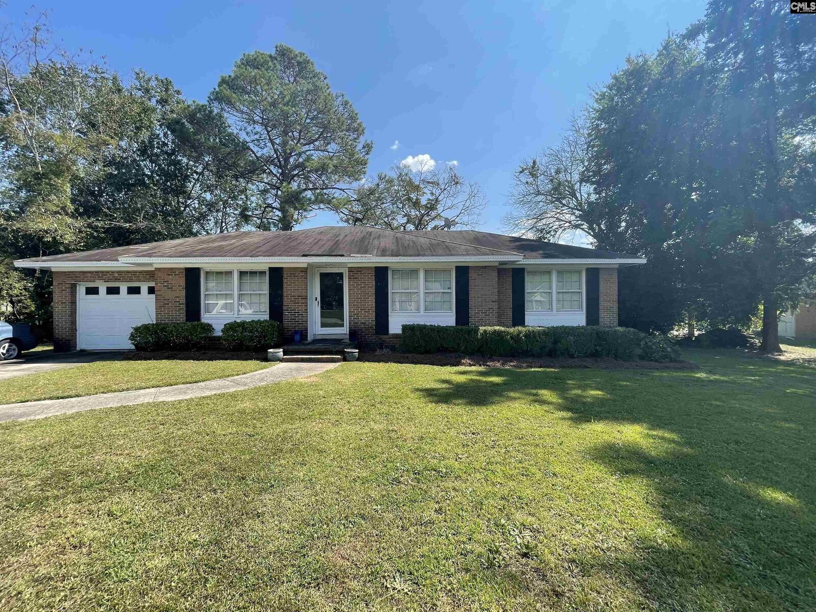 Property Photo: 1728 Woodford SC 29209