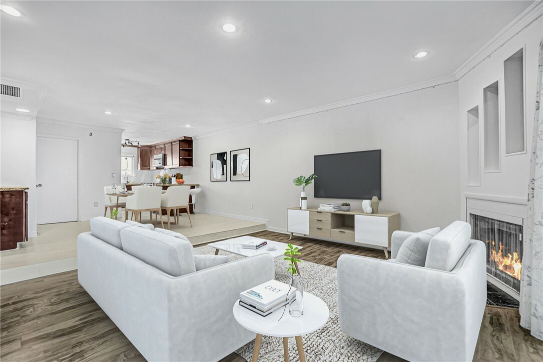 Property Photo: 14435 Valerio Street 10 CA 91405