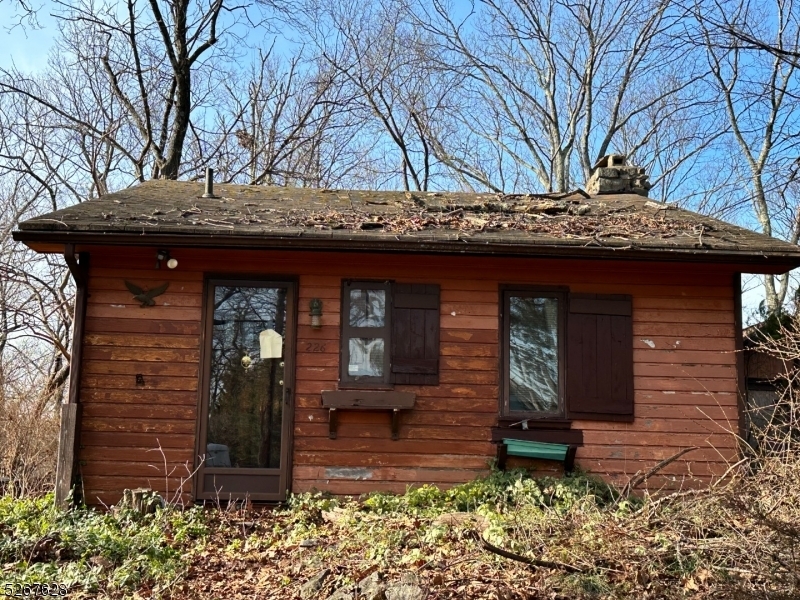 Property Photo:  226 Summit Dr  NJ 07005 