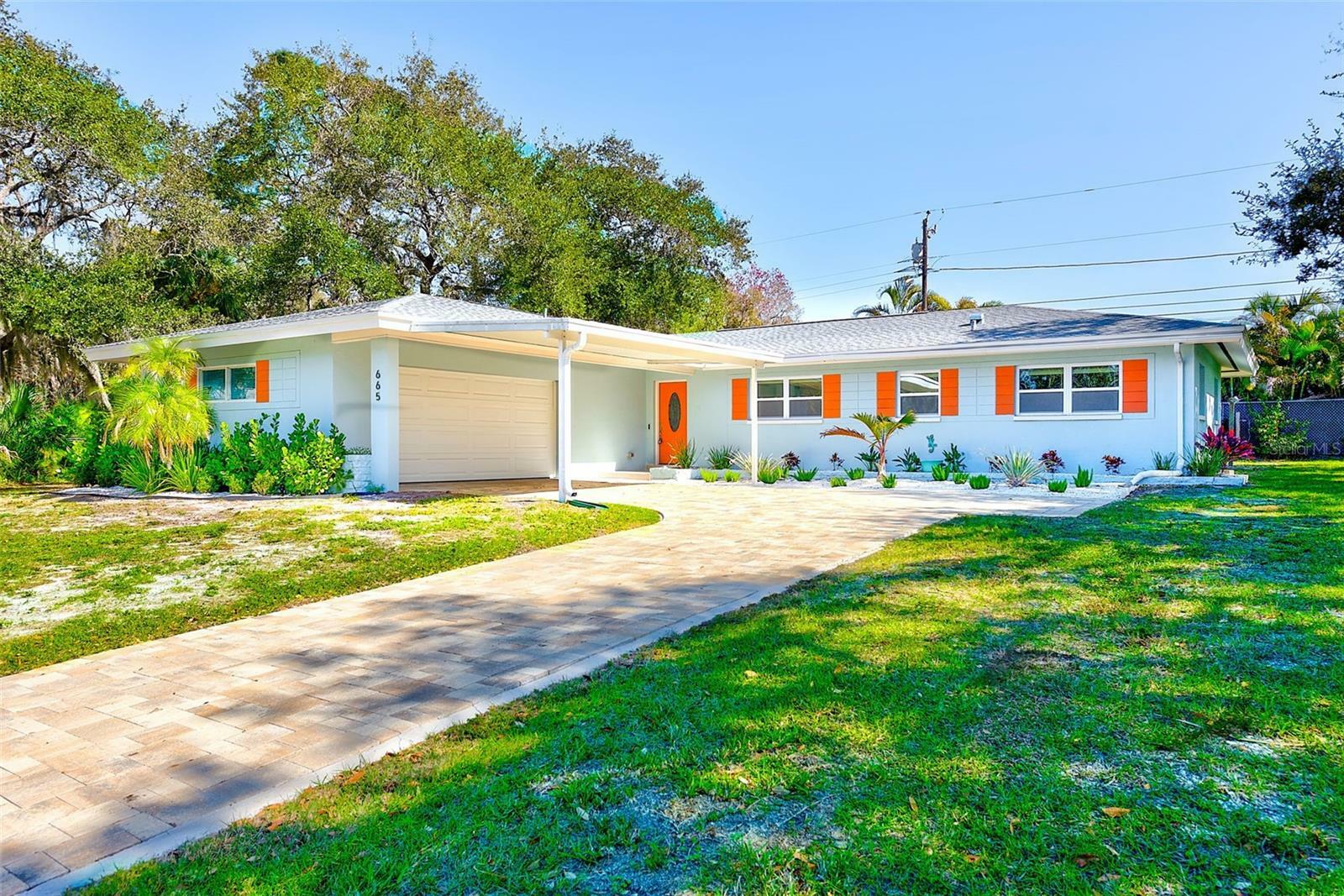 Property Photo:  665 Crescent Drive  FL 33770 