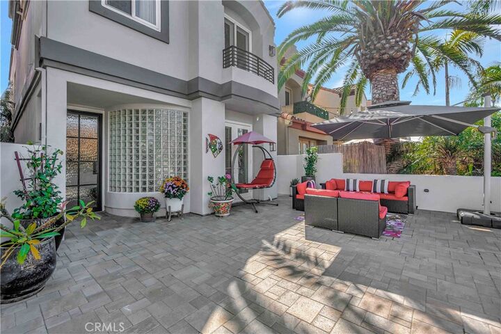 Property Photo:  620 22nd Street  CA 92648