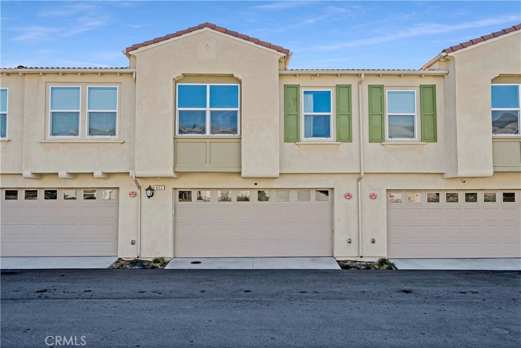 Property Photo: 7155 Citrus Avenue 433 CA 92336