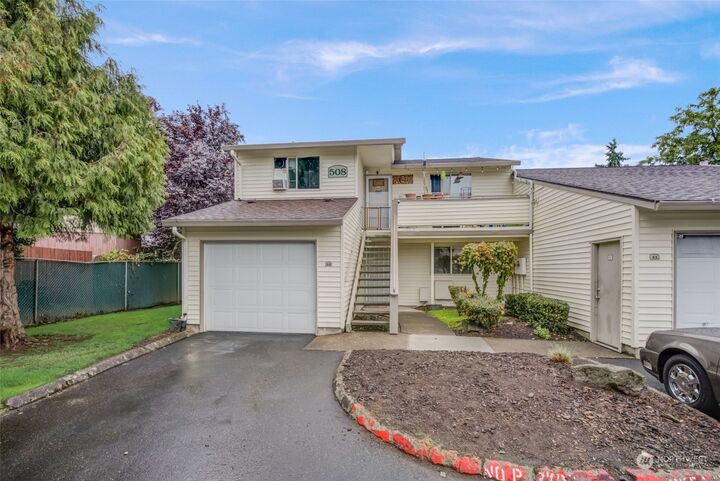 Property Photo:  508 SE 157th Avenue 40  WA 98684 