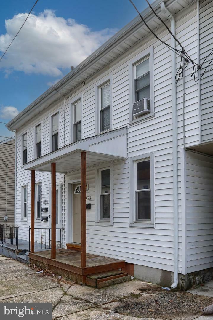 Property Photo:  523 Spruce Street  PA 17046 