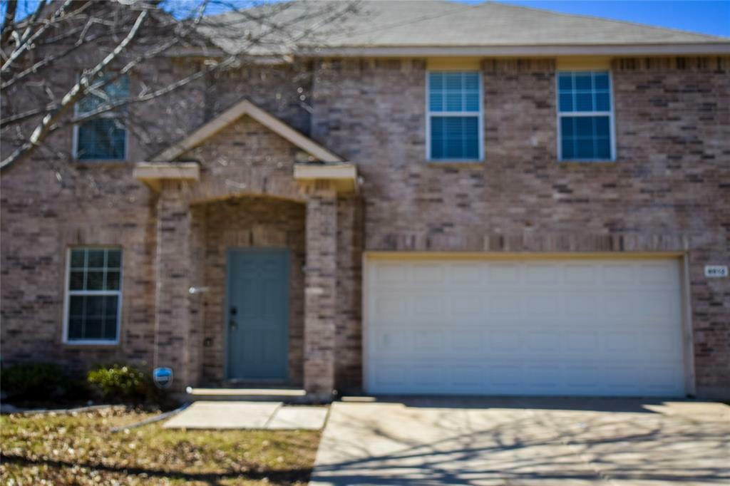 Property Photo:  4612 Redbud Drive  TX 76208 