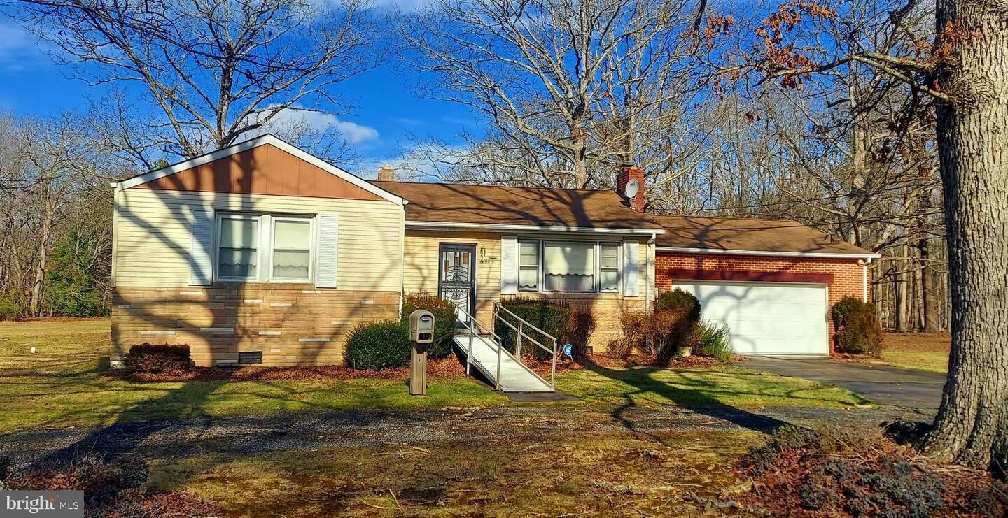 Property Photo:  4700 Accokeek Road  MD 20613 