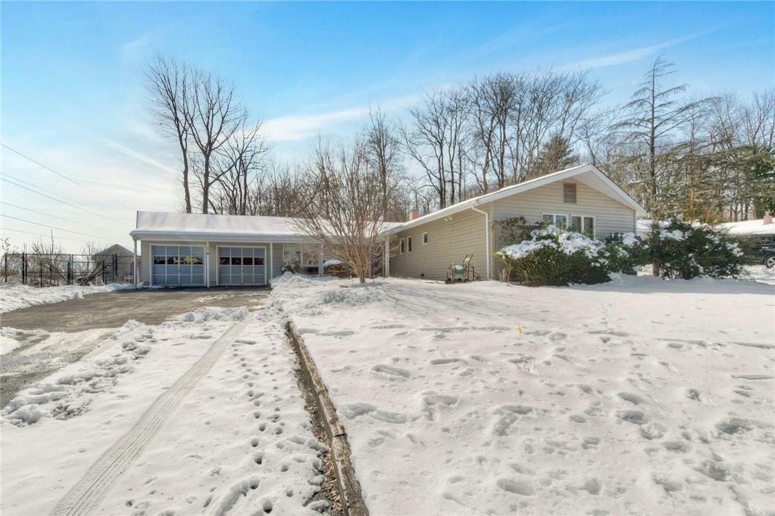 Property Photo:  8 N Eckerson Lane  NY 10977 