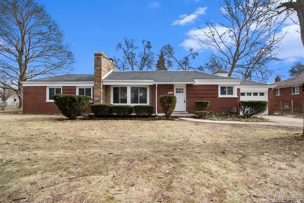 Property Photo:  9206 Riverview  MI 48239 