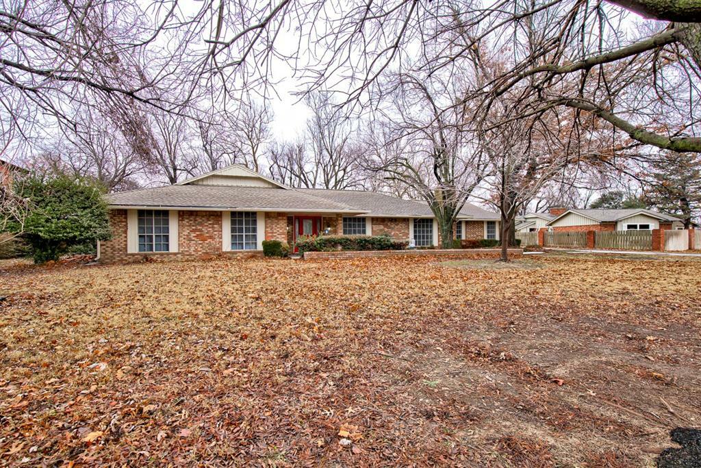 Property Photo:  2717 Wildwood Drive  OK 73703 