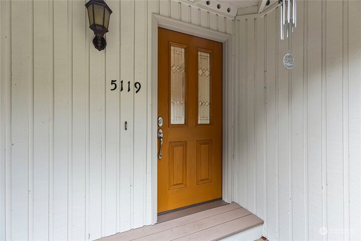 Property Photo:  5119  218th Avenue NE  WA 98053 