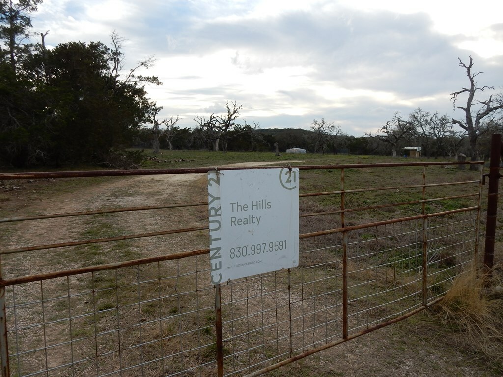 Property Photo:  0 Harry G Schmidt Rd  TX 78624 