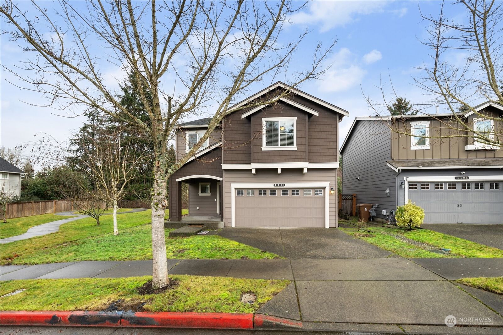 Property Photo: 4401 E Roosevelt Avenue WA 98404