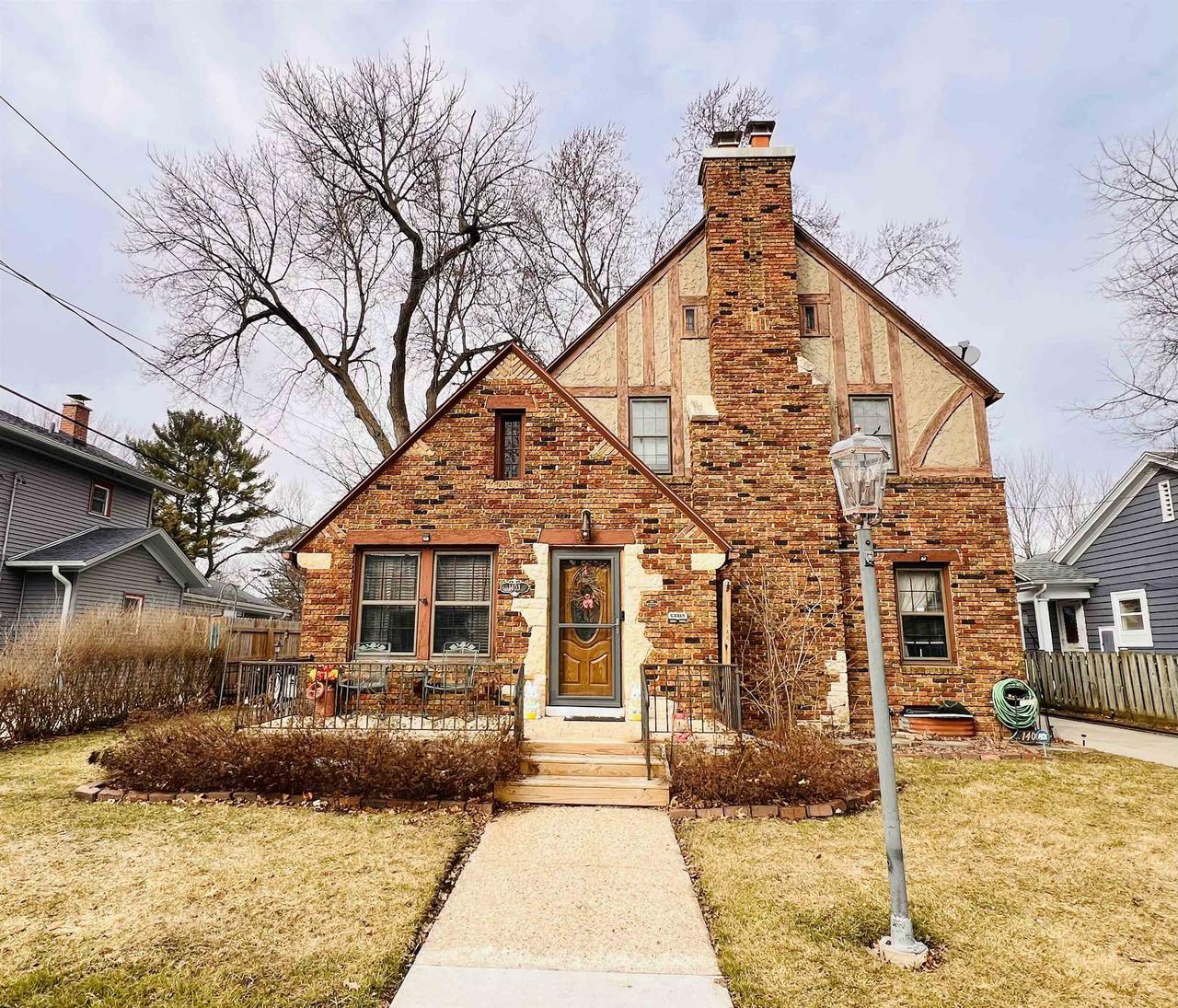 Property Photo:  1403 Ruger Avenue  WI 53545 