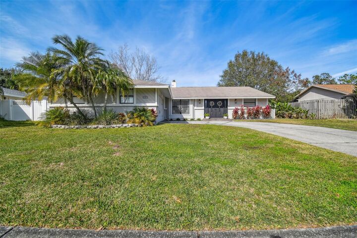 Property Photo: 1102 Robinwood Drive FL 34677