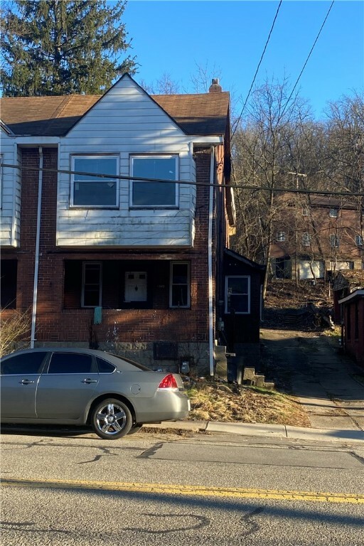 Property Photo:  1840 Montier St  PA 15221 