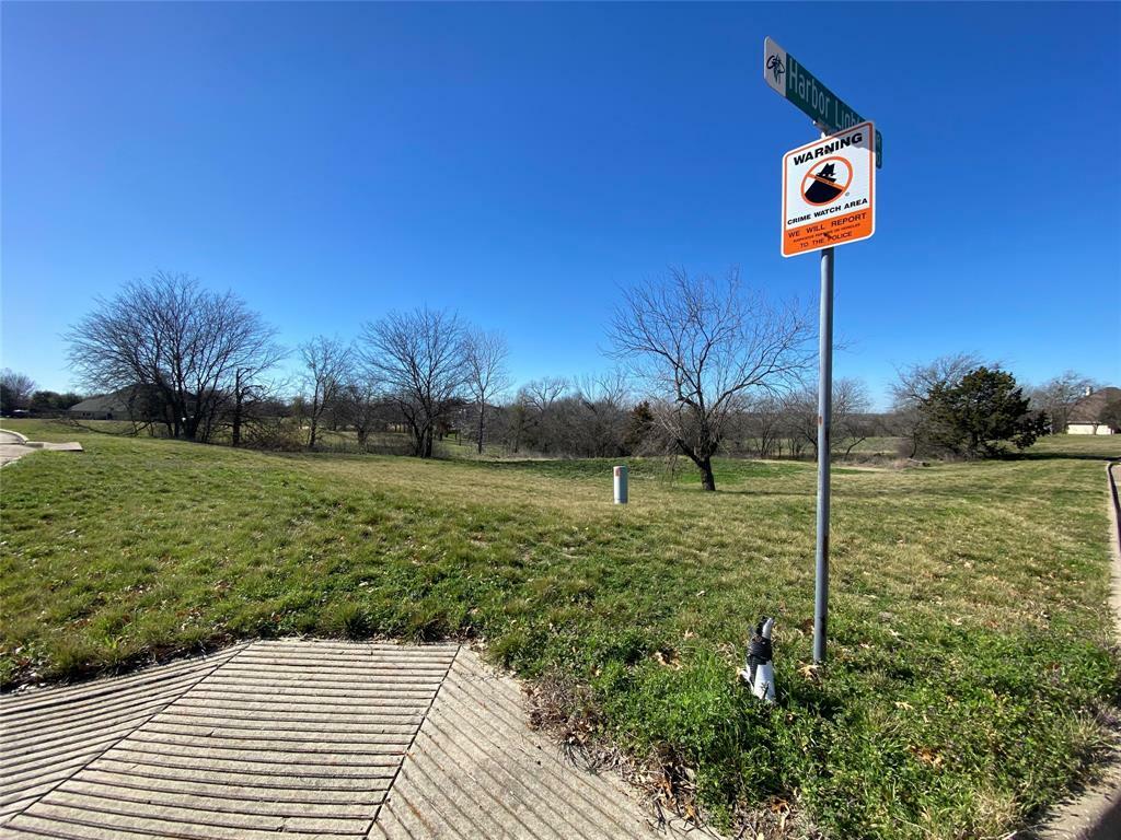 Property Photo:  9127 Bentwater Parkway  TX 75104 