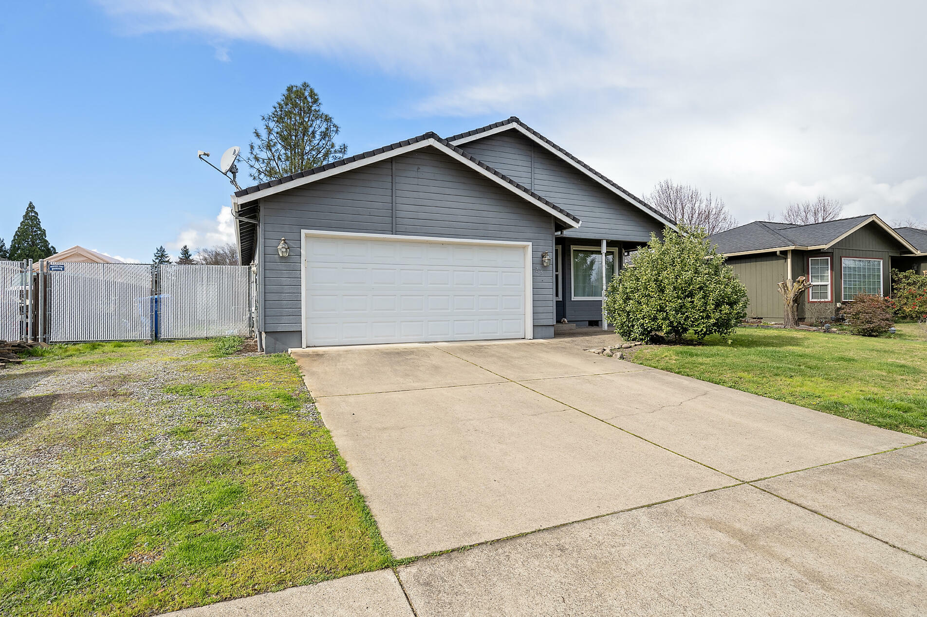 Property Photo:  265 Candis Drive  OR 97524 