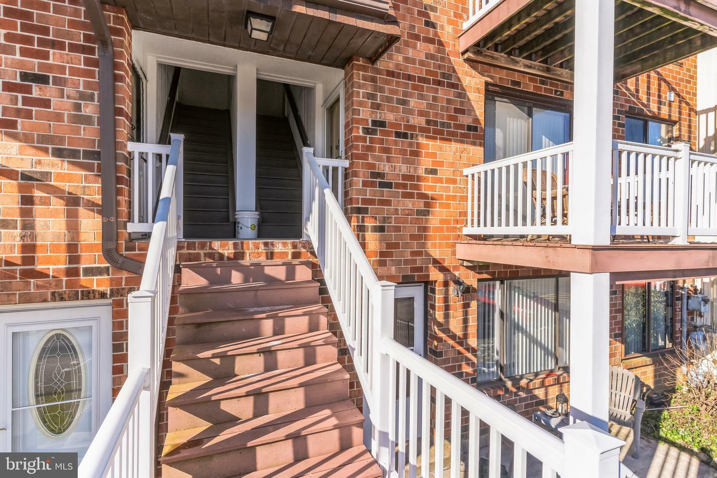 Property Photo: 6925 Hilltop Drive 155 PA 19015
