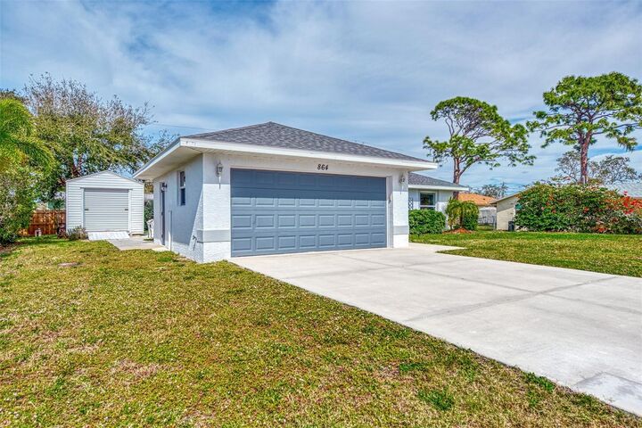 Property Photo: 864 Palmetto Drive FL 34293