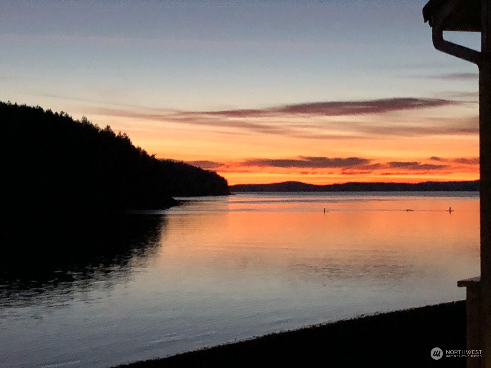 Property Photo:  2401 Skyline Way 203E  WA 98221 