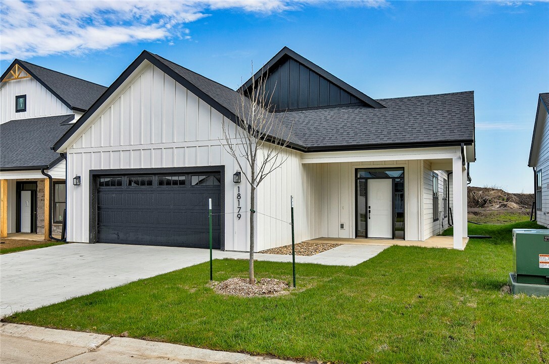 Property Photo:  18179 Dooley Drive  IA 50325 