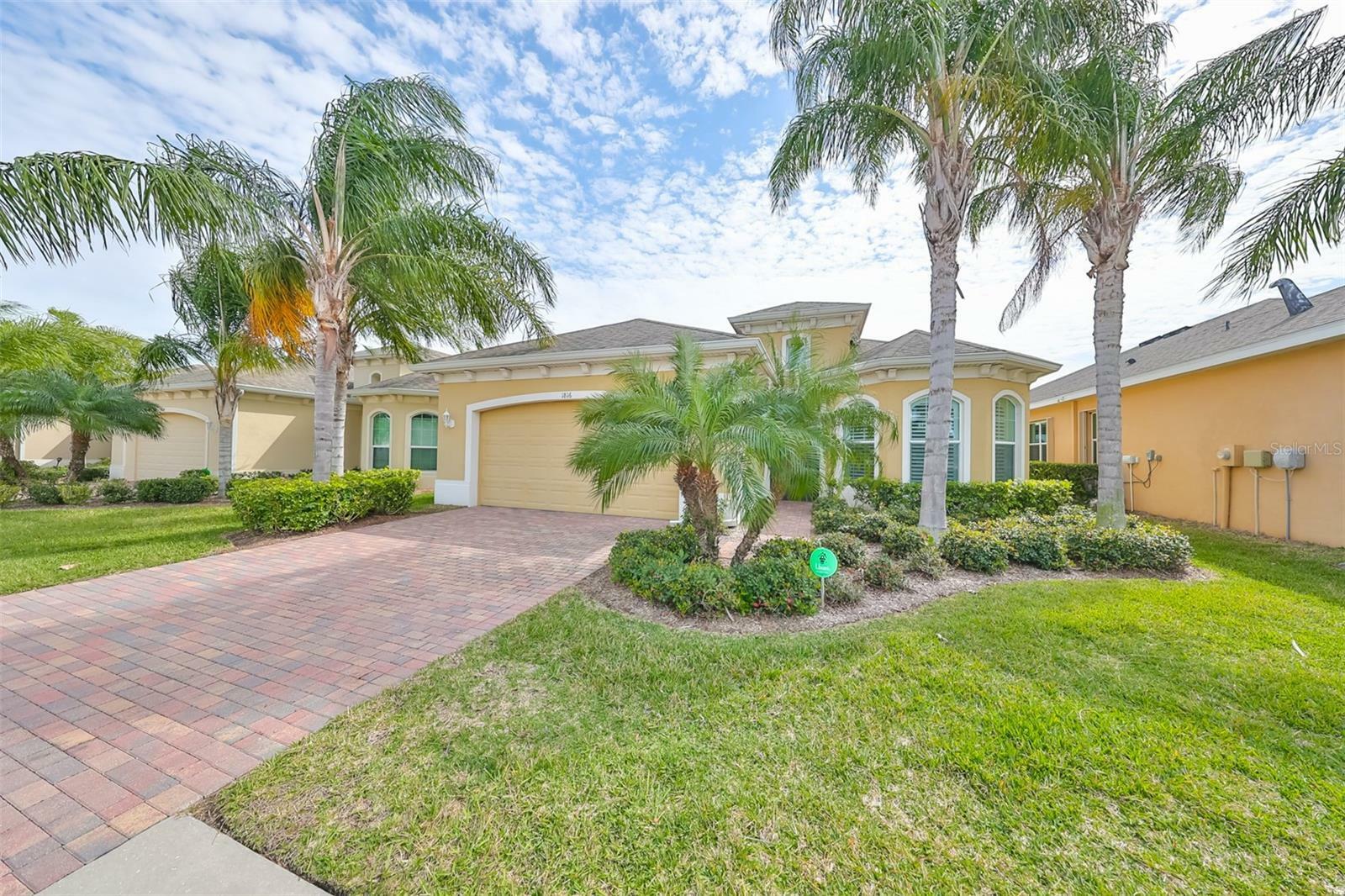 Property Photo:  1816 Pacific Dunes Drive  FL 33573 