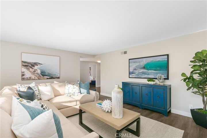 Property Photo:  21291 Seaforth Lane  CA 92646