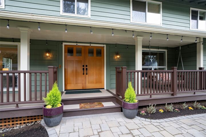 Property Photo: 11620 NE 144th Place WA 98034