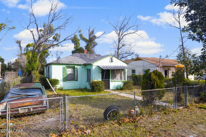 House for sale in Panama City: 1318 Lincoln Drive, Panama City, FL 32401