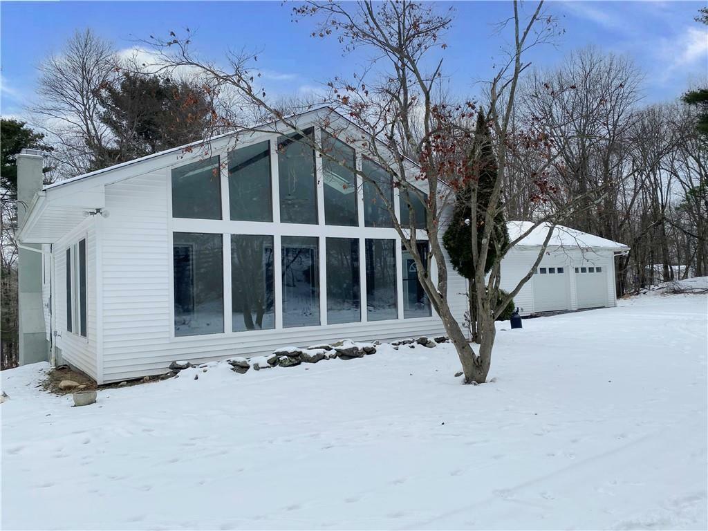 Property Photo:  17 Molland Drive  NY 12572 