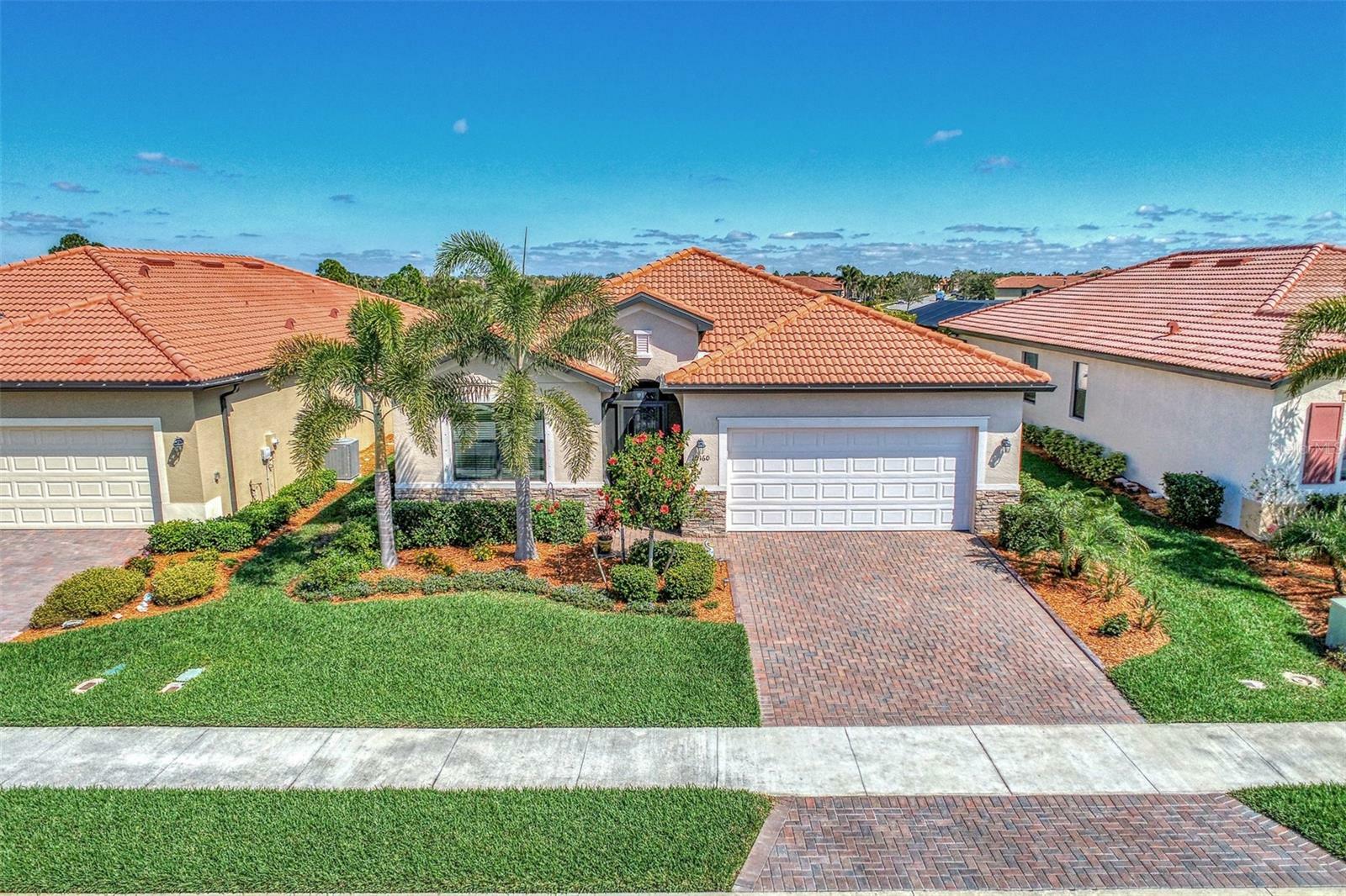 Property Photo:  10160 Colubrina Drive  FL 34293 