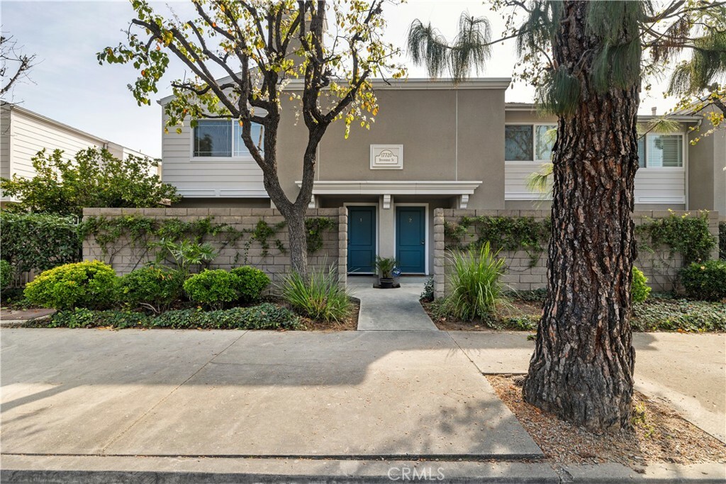 Property Photo:  17720 Devonshire Street 1  CA 91325 