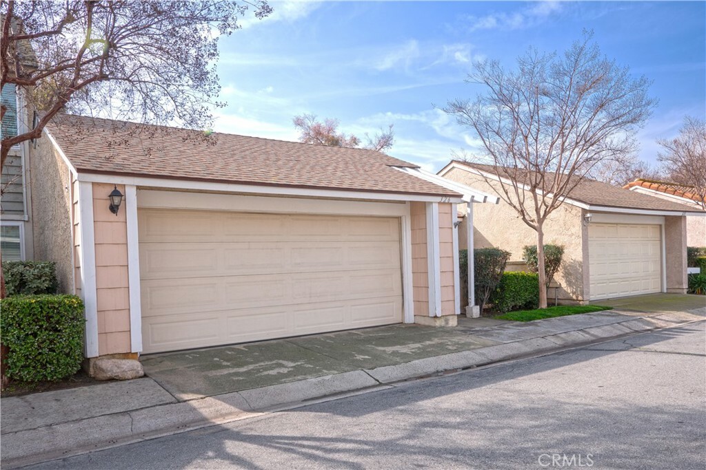 Property Photo:  326 E Cottonwood Street  CA 91761 