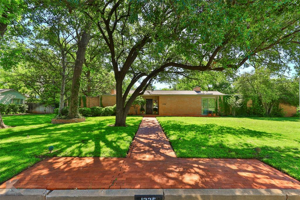 Property Photo:  1325 Sylvan Drive  TX 79605 