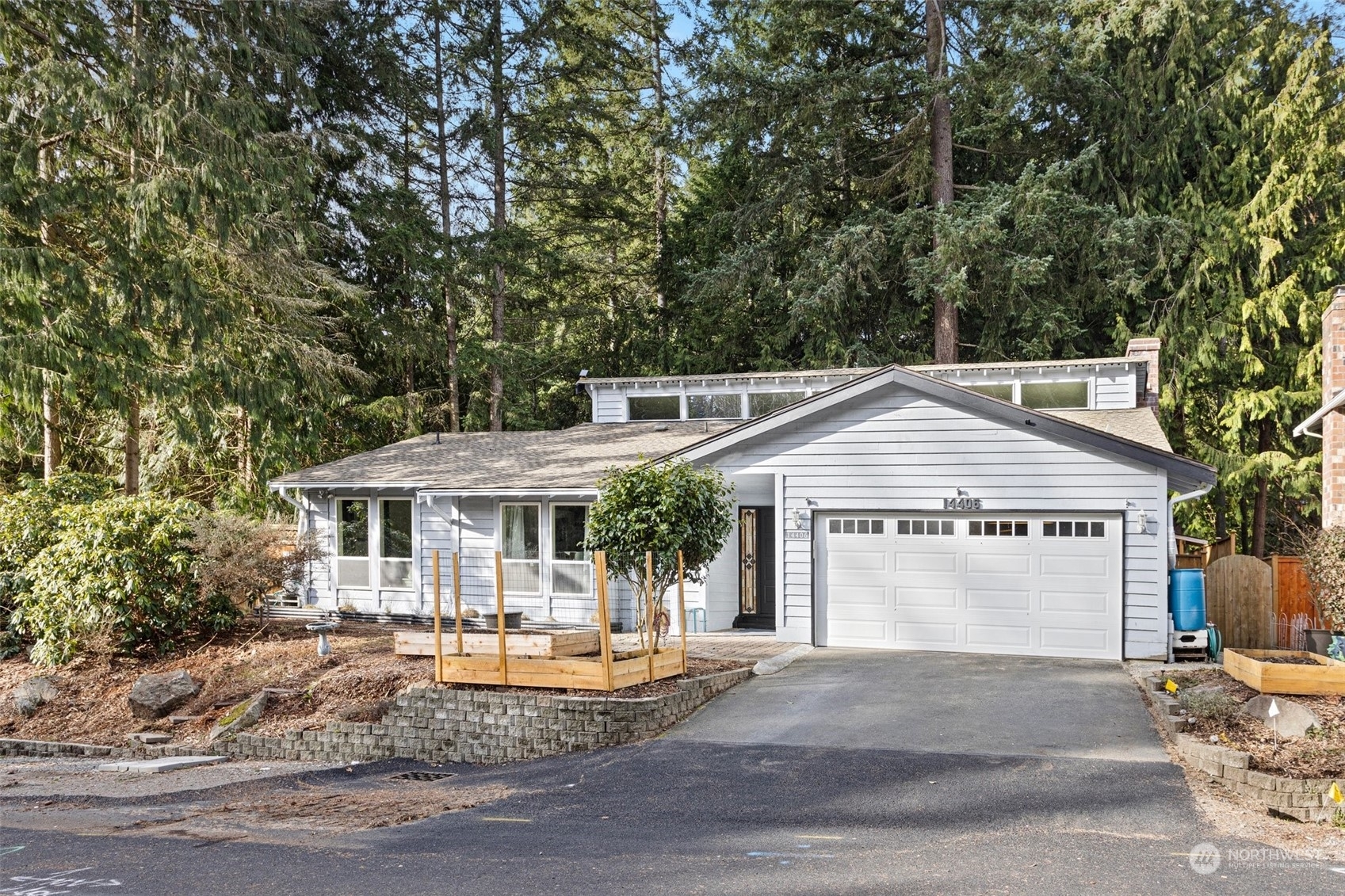 Property Photo:  14406 60th Avenue W  WA 98026 