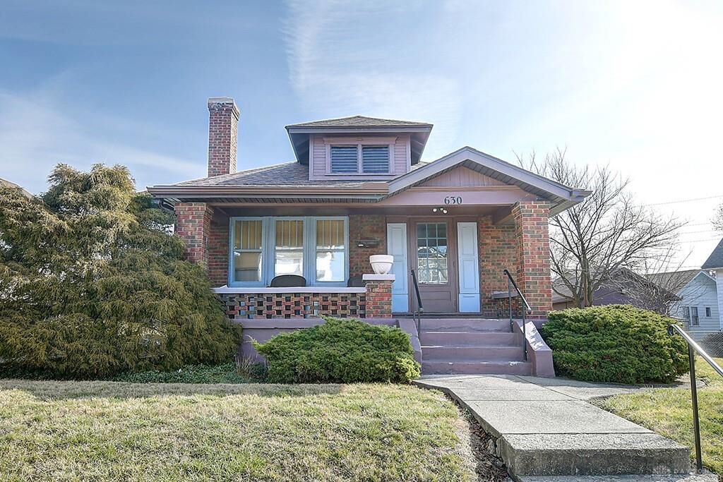Property Photo: 630 Greenlawn Avenue OH 45403