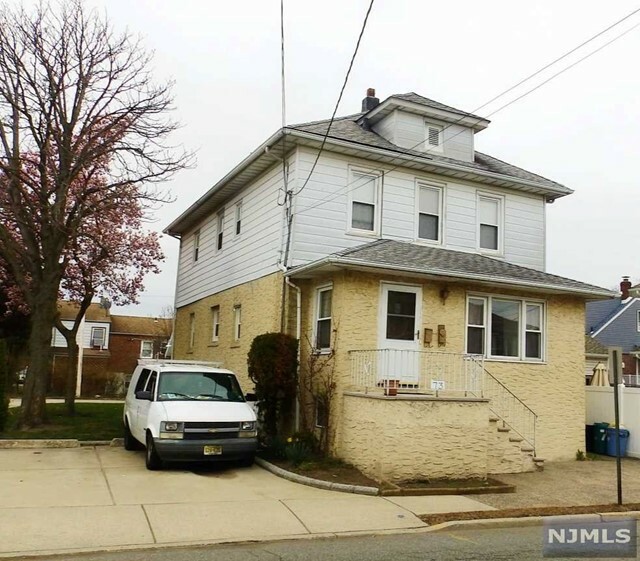 Property Photo:  73 Phillips Avenue 2  NJ 07606 